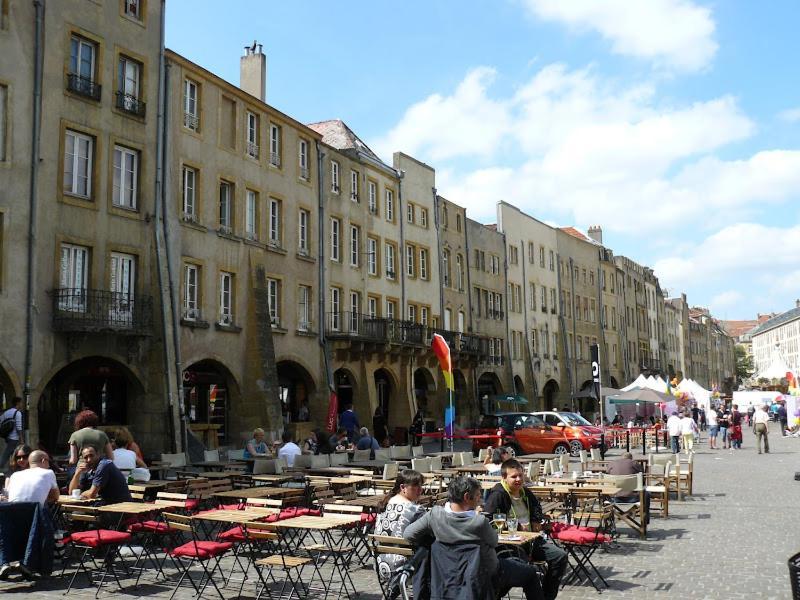 Appartement Spa Privatif Et Cinema Centre Ville Metz Exterior photo